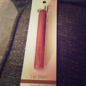 Elf lip stain